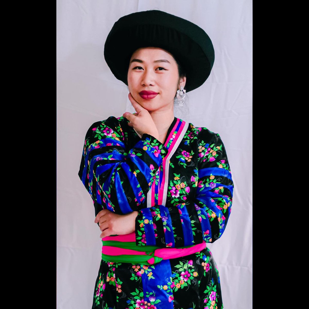 SandBaeee's tweet photo. May is the month to celebrate Asian Americans and Pacific Islanders.

The first wave of Hmong people (3,500) first arrived in the USA in December of 1975.

Since then, our population has grown to 309,564 (2017)

We make up 0.095% of the U.S. population (2017).

Let’s go 🙌 #hmong https://t.co/6xNcbw9nSo