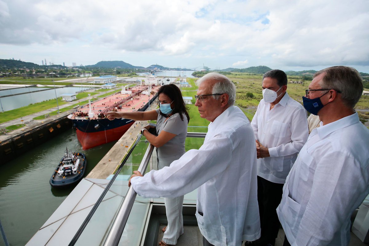 The Panama Canal is one of our world’s wonders, channeling 6% of global trade.

EU contributed €500M <a href="/EIB/">European Investment Bank</a> financing to its expansion, which has reduced global CO2 emissions by 40M tonnes since 2016

Through #GlobalGateway we will further boost our connectivity w/ LatAm&amp;Caribbean