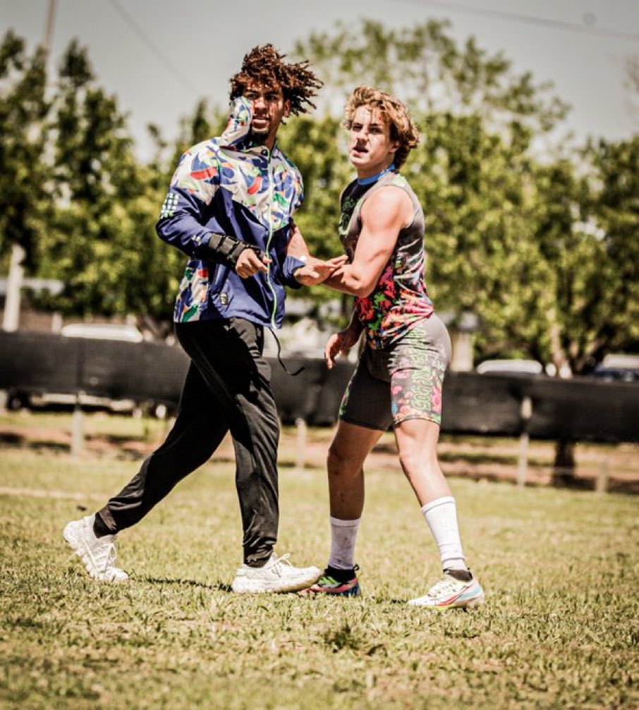 What a great opportunity for the boys of <a href="/HustleIncElite/">HustleInc405Elite</a> to have <a href="/LilThurm/">Casey Thompson</a> ( Casey Thompson) coach them in the tourney all weekend!! Thank you for giving back Casey!!!!