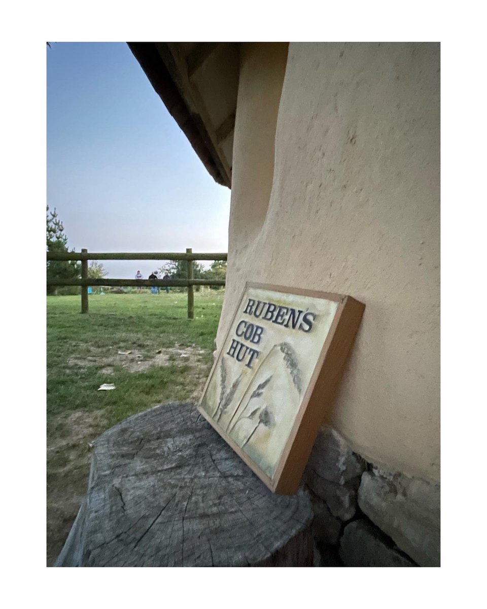 Rascal & Roses tweet media