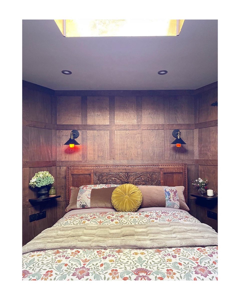 Rascal & Roses tweet media