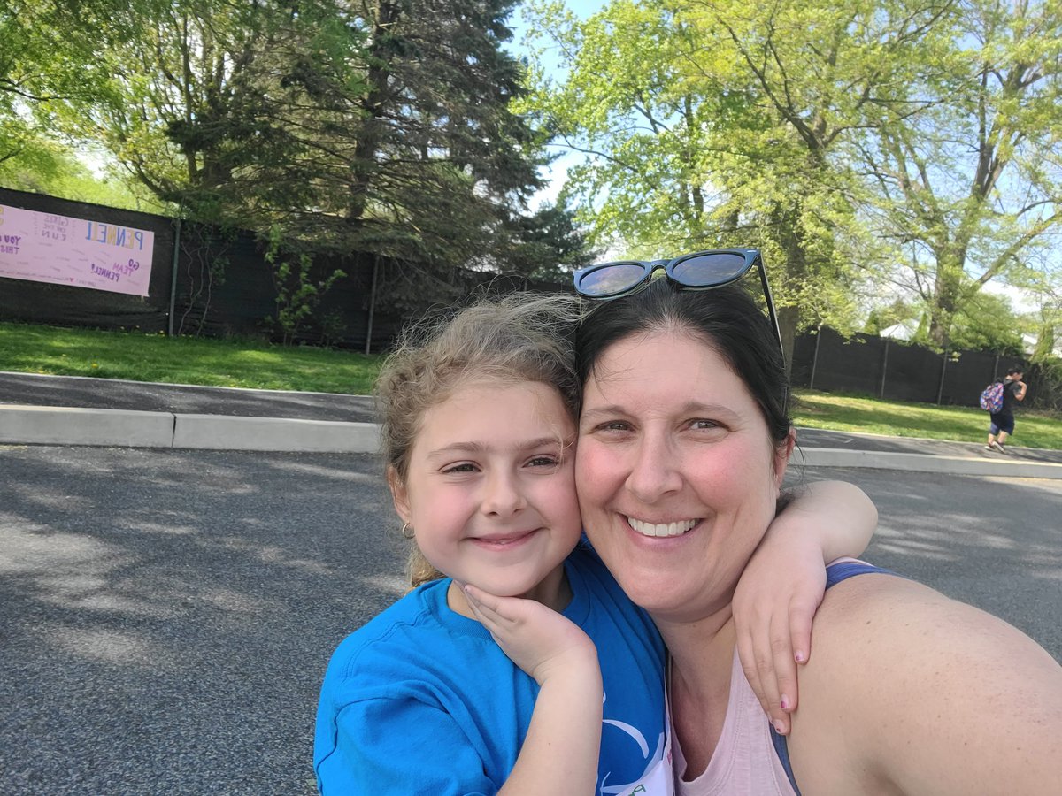 jennyfish1023's tweet photo. Way to go team Pennell on your practice 5k race today.  It was hot.  It was hard. It was long.  You all did amazing, pushed through and CRUSHED it. Thanks @MrsPlakis3rd for running with Avery and I. 
@PDSD_Pennell @Cardwell_107
#girlsontherun #soproud #momsoutofshape #TeamPennell https://t.co/wT6q6aGp5z