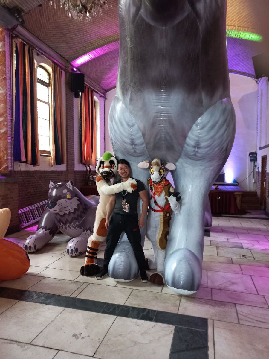 pierrot901's tweet photo. Had a blast at my first #FWH!!!
Really enjoyed hanging out with old friends I hadn't seen in ages and making new friends. https://t.co/y97tSJXYhb