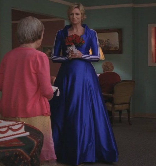vexandrist's tweet image. sue sylvester has arrived at the met gala