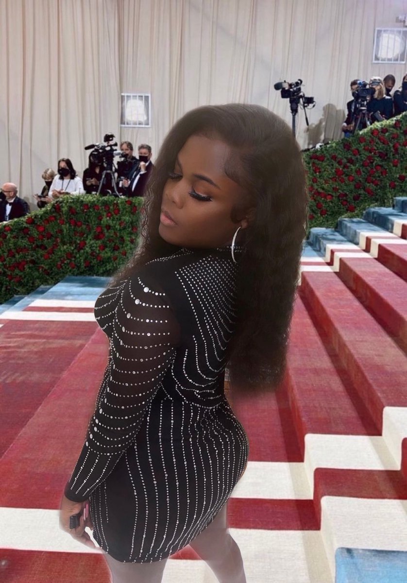 dmendesboy's tweet photo. Omg Che at the Met Gala yes queen ate #MetGala #MetGala2022 #metgalaspace https://t.co/pQyZpcW5B9