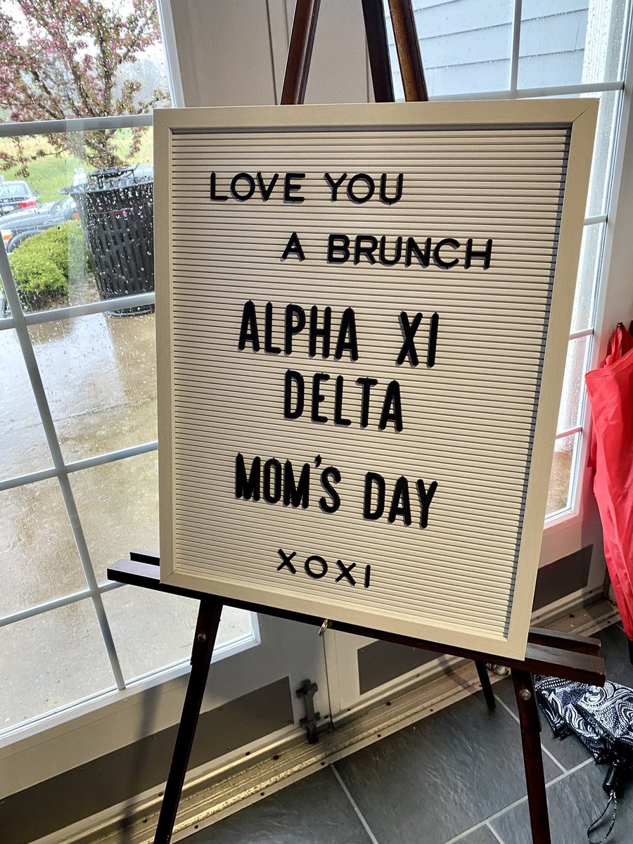 Alpha Xi Delta SRU tweet media