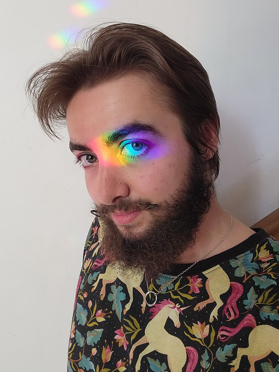 AltaredHuman's tweet image. Feeling very gender non conforming today. Hoping to meet some new friends on #queer twitter!