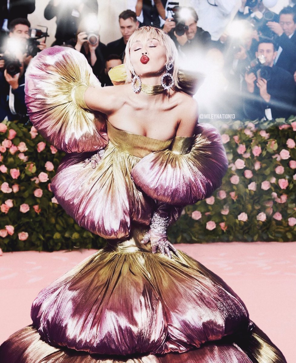 Miley Cyrus at the 2022 #MetGala