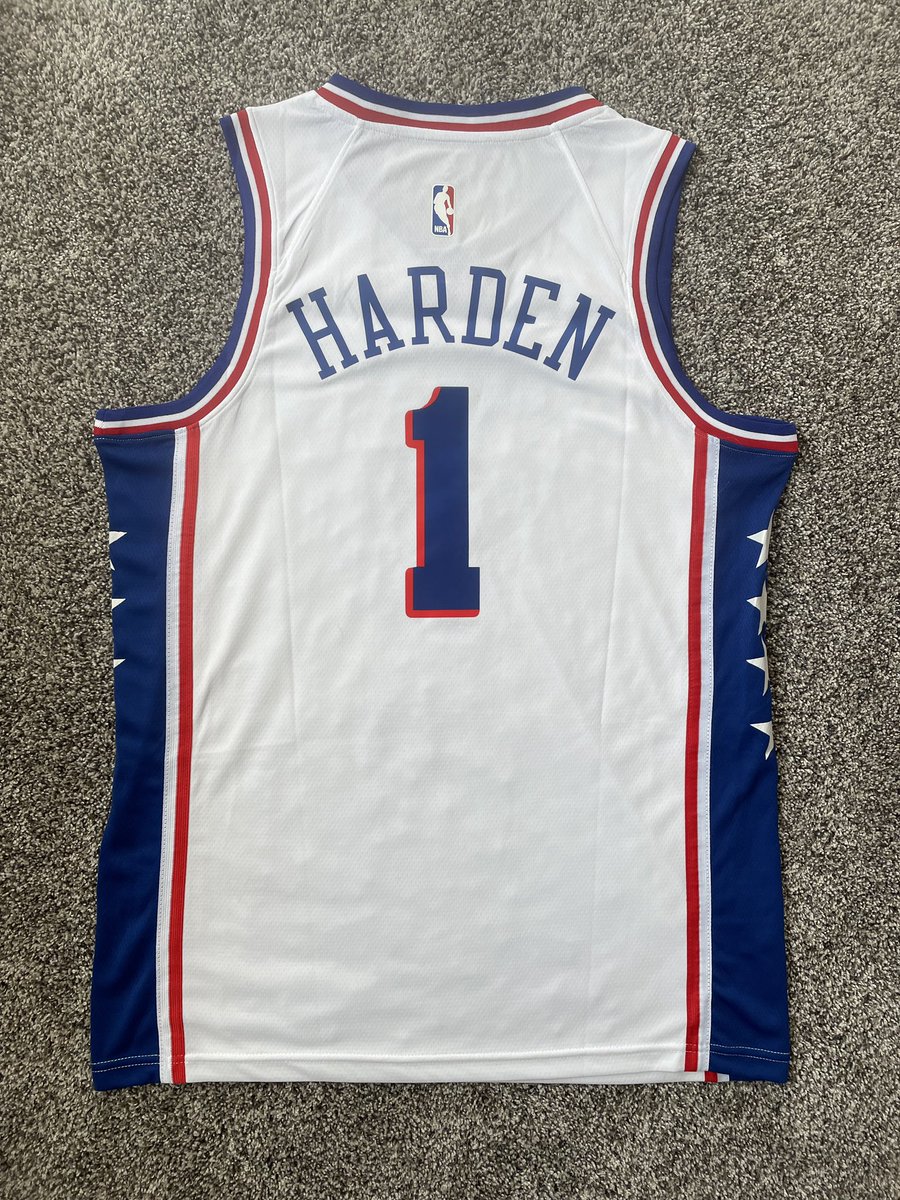 The_PhifthQ's tweet image. 🚨James Harden Giveaway! 🚨

Fear the Beard!!!!

Rules to Enter: 

1. Retweet and Like 
2. Follow @The_PhifthQ 
3. Follow @Devan_Kaney 
4. Follow @JoshReynolds24 

Winner announced halftime of Game 2!
