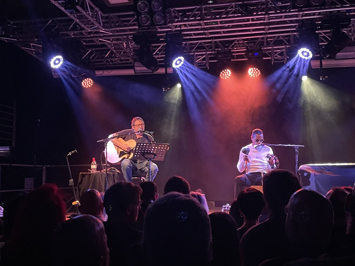 Mcbear78's tweet photo. What a night, utterly phenomenal as always. You simply cannot help but smile at @OCSmusic gigs https://t.co/UXsdWRTeRz