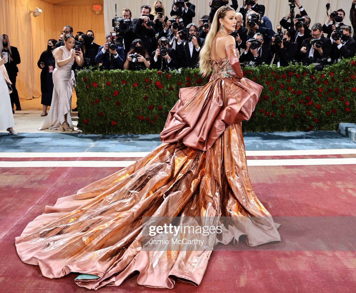 tvdlory's tweet photo. Blake ❤️‍🔥#MetGala https://t.co/8Mx3J3f989