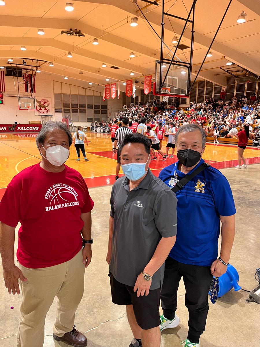 High schools including Kalani &amp; Kaiser recently welcomed back Friday Night Prime Time–a full inclusion sports program that offers special education students the exciting opportunity to represent their schools in an interscholastic sports event. Mahalo to all the supporters!