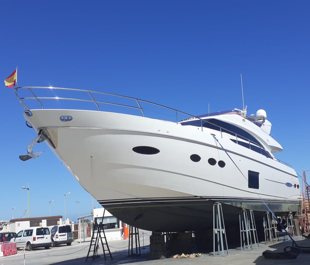 PortDenia's tweet photo. Welcome to our #shipyard 25m M/Y Char! #denia #yachts #superyachts #refit #service #denia https://t.co/bkVMVr7ikw https://t.co/cFmiJS6JQ3