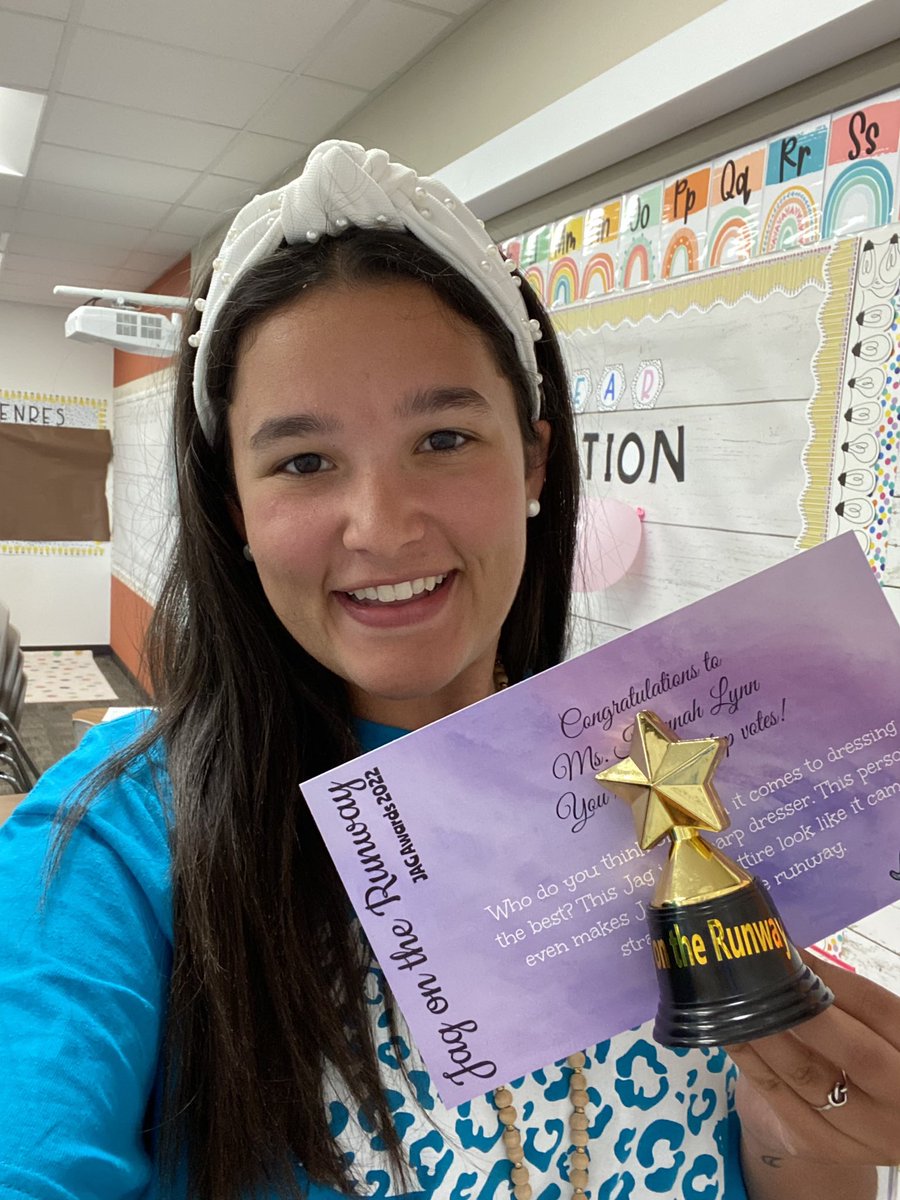 Look good, feel good! Ready to find a spot on my shelf for this trophy☺️👗