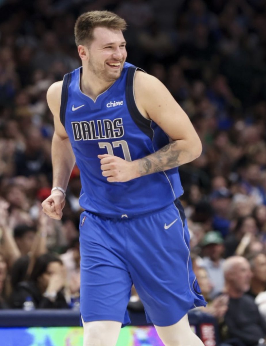 TheDegenWeekly's tweet photo. Haven’t done a contest since Tiger making the cut. Let’s fire one up again, shall we?

I need some good juju for the Mavs tonight. Got them to win the West 20/1…

If Luka scores 40+ points and the Mavs win tonight, I’ll Venmo someone who likes this $200. Let’s go Mavs! https://t.co/AMxv1qcLkO