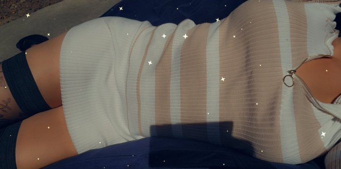 Undress me... https://t.co/bFDcpb8xZL<a href="/tag/blueflame"class="tags"><span>#blueflame</span></a>