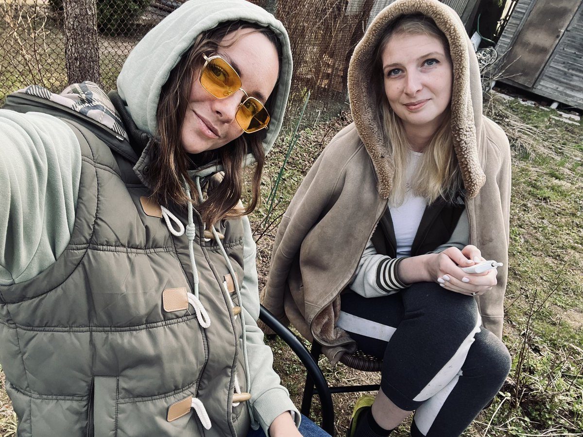 с днём рождения, моя милая <a href="/un1c0rny/">Единорог же, ну</a>! ❤️ самое главное, будь счастлива всегда! а я буду стараться тебе немножечко помогать в этом) люблю невероятно!❤️ поздравляю!🎂❤️😘