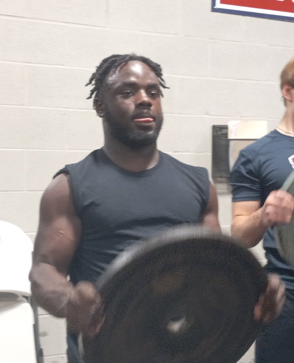 Marcusdent93's tweet image. #IronAddicts TCPS Football. @TCPSAthletics 
@Rebels247 
@PJ247Sports