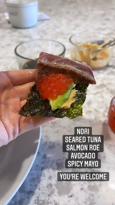 Fuck me https://t.co/5RiZ3Xju4X<a href="/tag/caturday"class="tags"><span>#caturday</span></a>