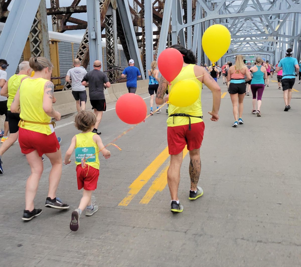 i’m so angry right now. these abusive influencer parents forced their 6 YEAR OLD CHILD to walk the entire flying pig marathon 26.2 miles despite the marathon only being for 18+ year olds. AND THE RACE DIRECTOR GREEN LIT IT. this is unacceptable <a href="/Local12/">Local 12/WKRC-TV</a> <a href="/WLWT/">WLWT</a> <a href="/FOX19/">FOX19 NOW</a> <a href="/WCPO/">WCPO 9</a>