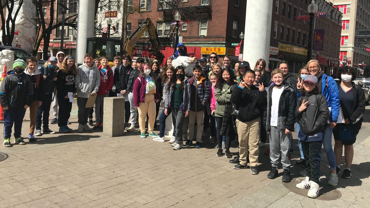 berwickacademy's tweet photo. Grades 5-8 Middle School Mandarin classes took a field trip to Chinatown in Boston last Thursday. Some fun activities included a scavenger hunt, eating at the Dumpling Cafe, and exploring a local supermarket! #BABulldog #UsefulKnowledge #Mandarin https://t.co/MvGYmECZ2V