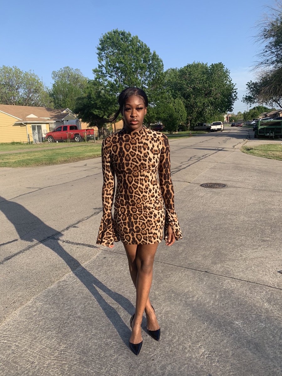 everythingkomo's tweet photo. Pt.2 of my birthday pics…. It’s the love for me 🫶🏾. Very very much appreciated. I have a lot in store…wtbs I’m also bringing this dress back in stock for @ratedopinion @knicoleomotosho I’ll drop the link once everything set https://t.co/Gecel45HtG