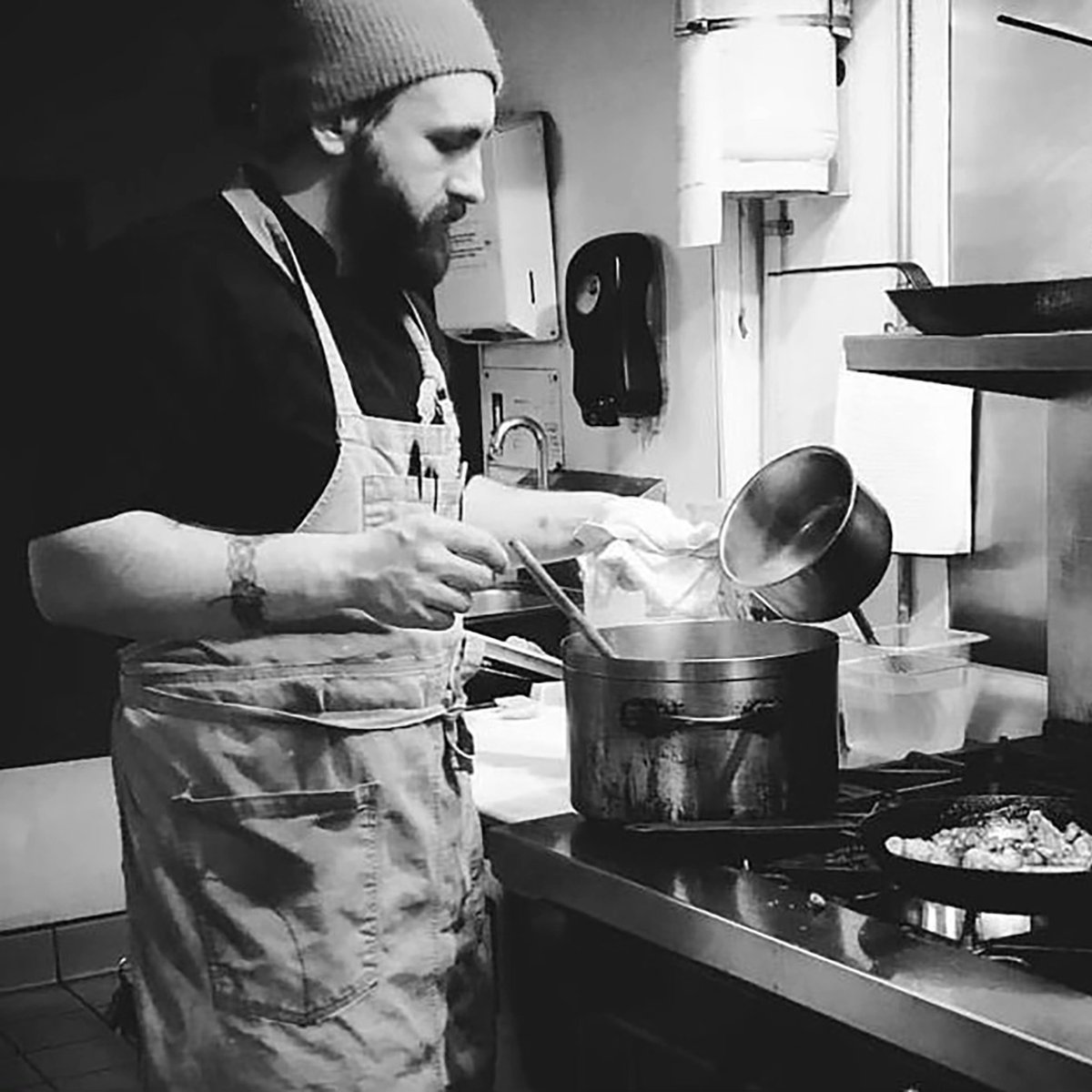 valentesnj's tweet photo. Chef Dylan Sweeney (Talula’s Table, Cadence, Kpod) joins Allora as its first Executive Sous Chef

We are thrilled! https://t.co/lcUskDNnss

#valentescucina #thefareporter #philadelphia #haddonfield #chef #cheflife #food #nj https://t.co/otZEHo8zrK