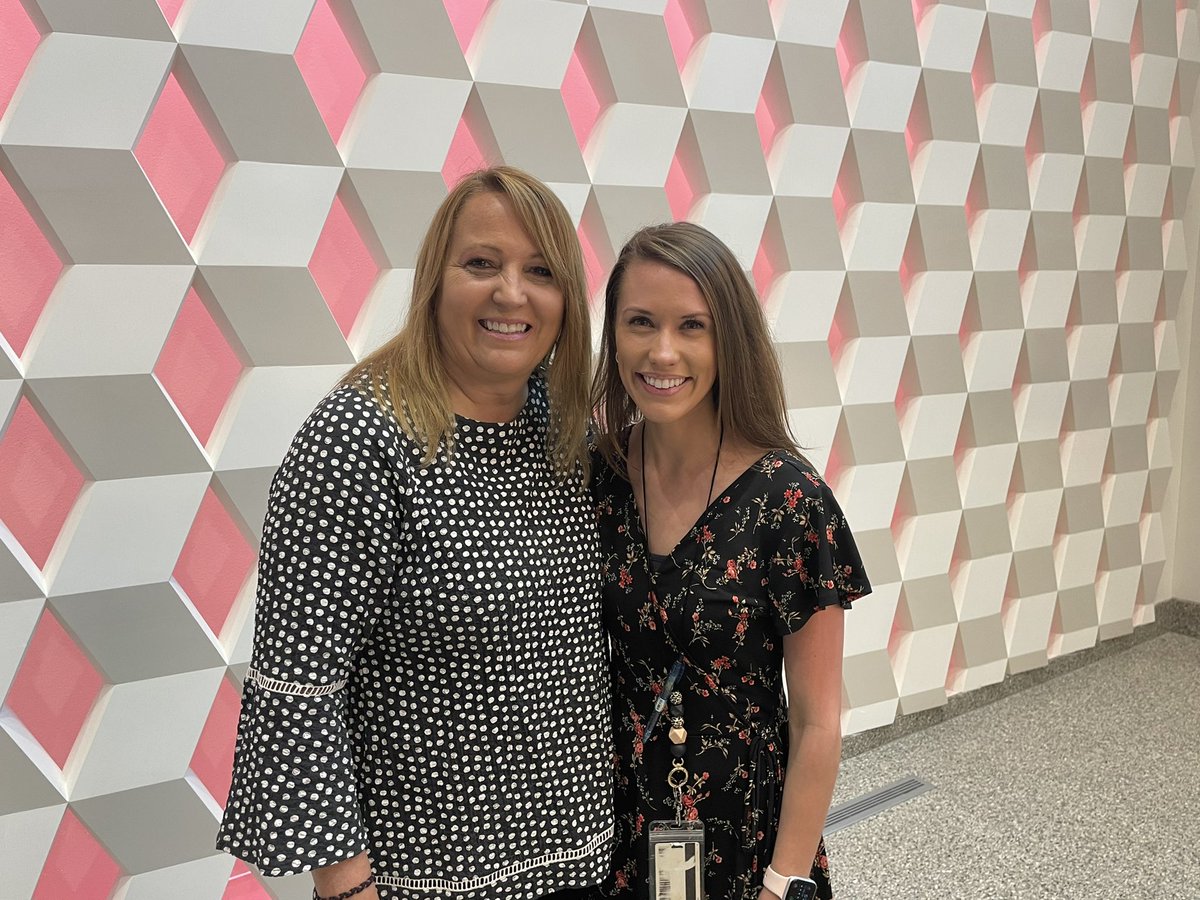 EastAntiochSMSD's tweet photo. What a rockstar team! @mrssmith4en was cooperating teacher for @mrsgamisK and now they were both honored as @theSMSD teacher of the year! https://t.co/1twksz38BX
