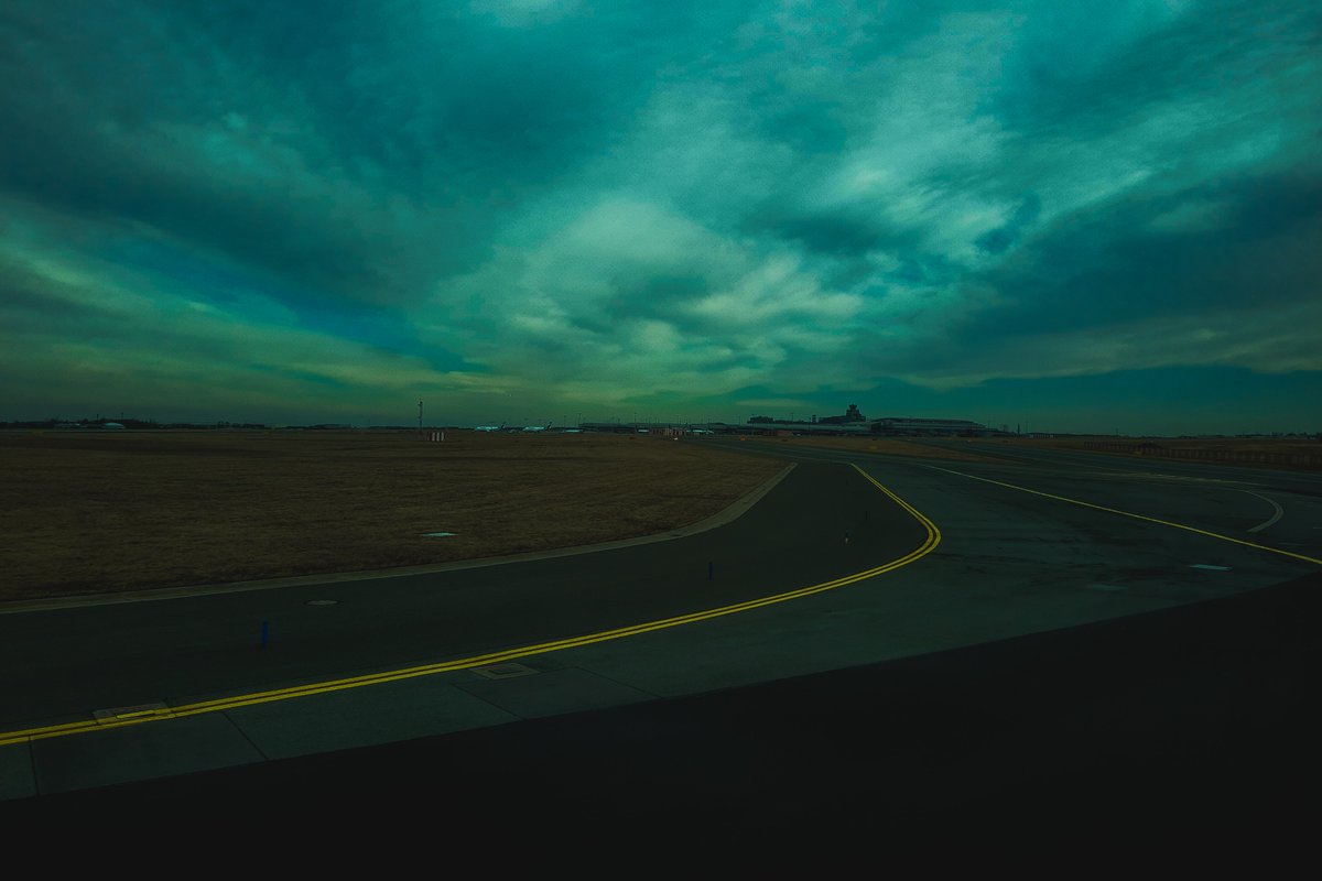 WinishC's tweet photo. #roadTrip #photography #mood
#sky #photo #blue #netherlands #art #ArtistOnTwitter #photooftheday #road #photographer https://t.co/jNylKa2gg8