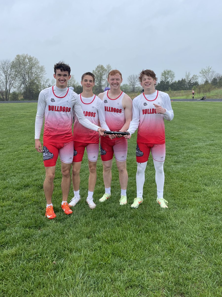 Congrats to ⁦Jace, Harley, Travis &amp; Hunter for winning the 2022 ⁦<a href="/LewisClarkConf/">Lewis & Clark Conference</a>⁩ 4x200m Relay!

⁦@HHS_BULLDOGS⁩ ⁦<a href="/Harrisburgath/">Harrisburg Bulldogs</a>⁩ ⁦<a href="/NewKiddComin/">Mason Hardin</a>⁩ ⁦<a href="/DGP_Geisler/">Devon Geisler</a>⁩ ⁦<a href="/Whitfam8/">Rebekah Whitaker</a>⁩ ⁦<a href="/allicatt17/">Alli Smith</a>⁩