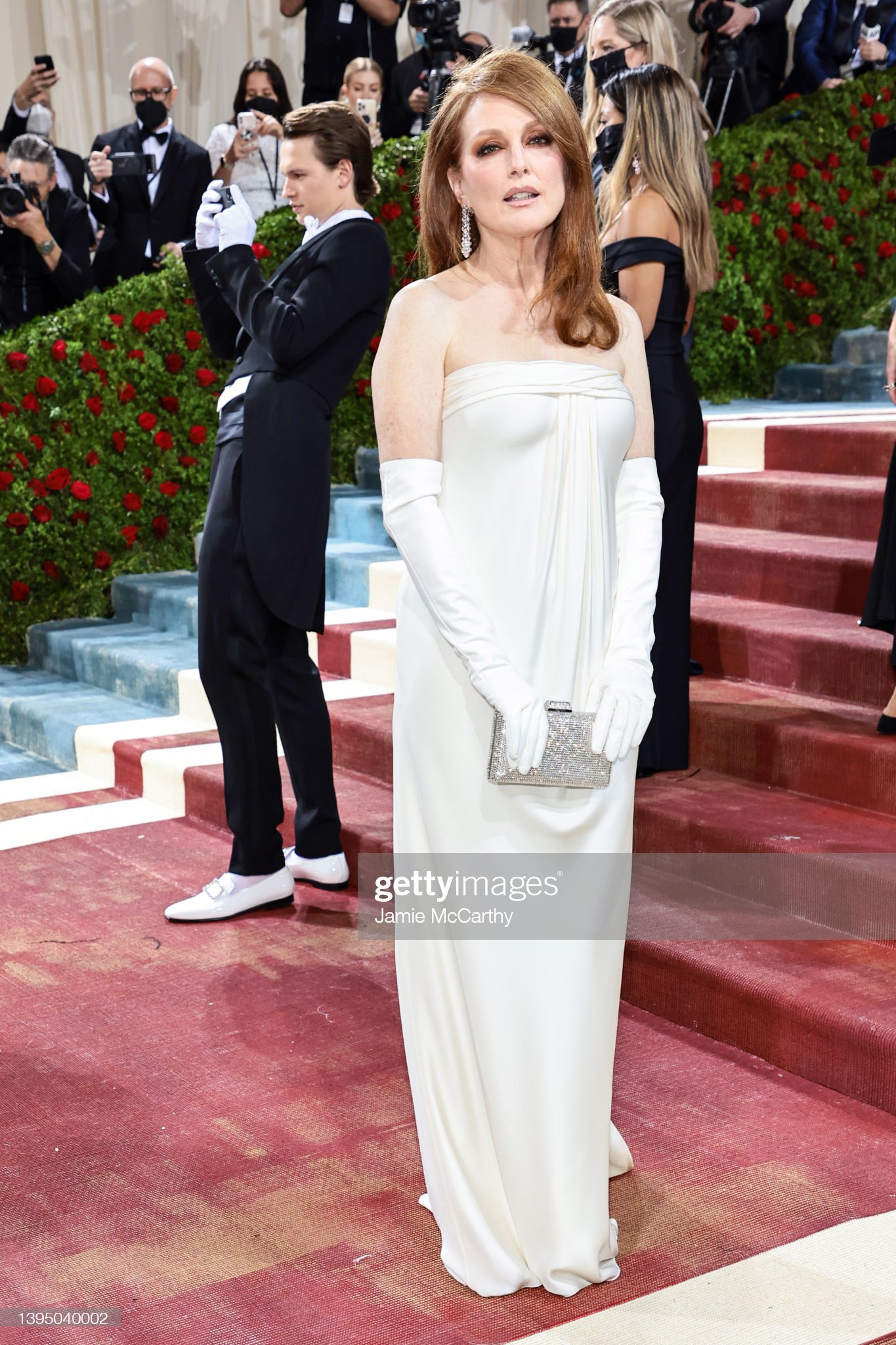 Met Gala 2022 on Twitter: "Julianne Moore #MetGala2022 https://t.co