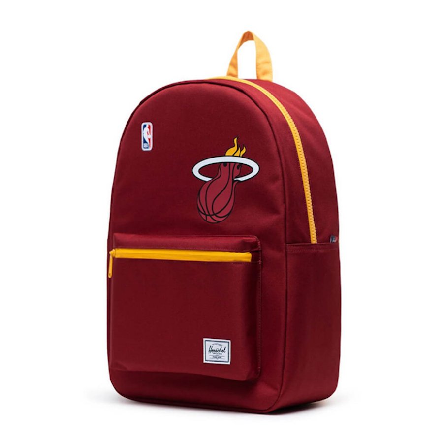 TheDailyDunkfr's tweet photo. A l'occasion du 2ème tour des playoffs, on vous fait gagner 2 sacs backpack Mitchell &amp; Ness spécial Miami Heat 

1/ RT le tweet 
2/ Follow @MiamiHeatFR &amp; @TheDailyDunkfr 

2 gagnant(e)s seront tiré(e)s au sort lors de la finale de conférence, bonne chance à tous 🔥🔥 https://t.co/g5bIdnDZqR
