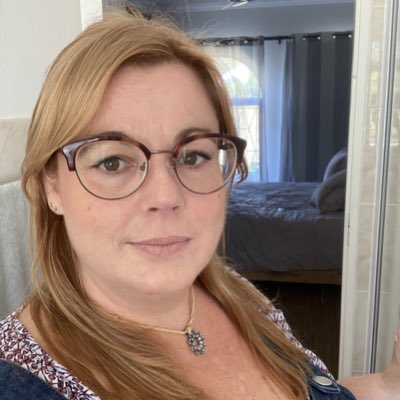 Denise__Barnes's tweet photo. #NewProfilePic https://t.co/Q9oJ2NSuzq