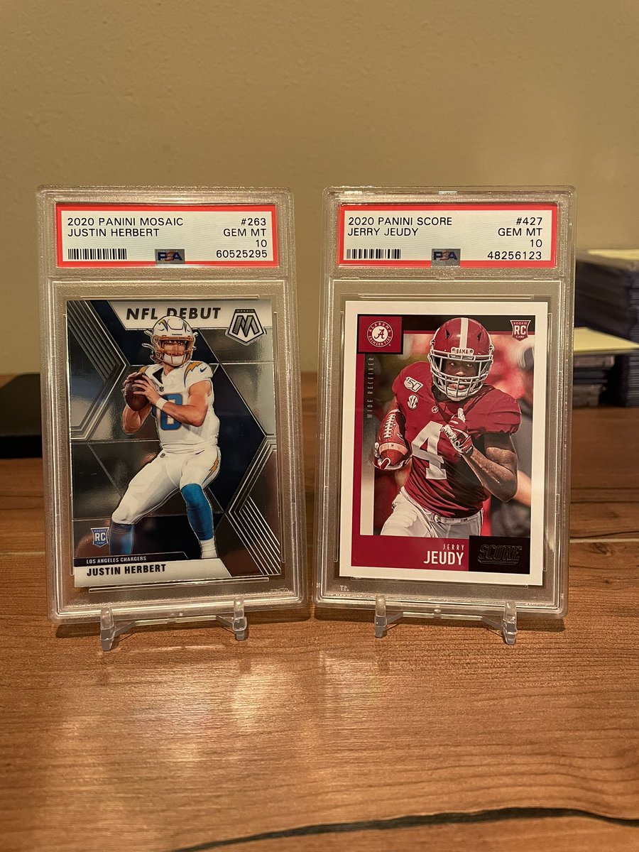 lionsden_card's tweet photo. SLAB GIVEAWAY TIME!!!! Winner will be chosen before our FIRST stack sale on 05/05 @ 7:00PM CST

How to win:
1. Retweet 
2. Like
3. Follow

#LionsStacking #StackDemDeals

@HobbyConnector @sports_sell @TheHobby247 @CardboardEchoes @Hobby_Connect 
@MDRANSOM1 https://t.co/KsQIZOmyur