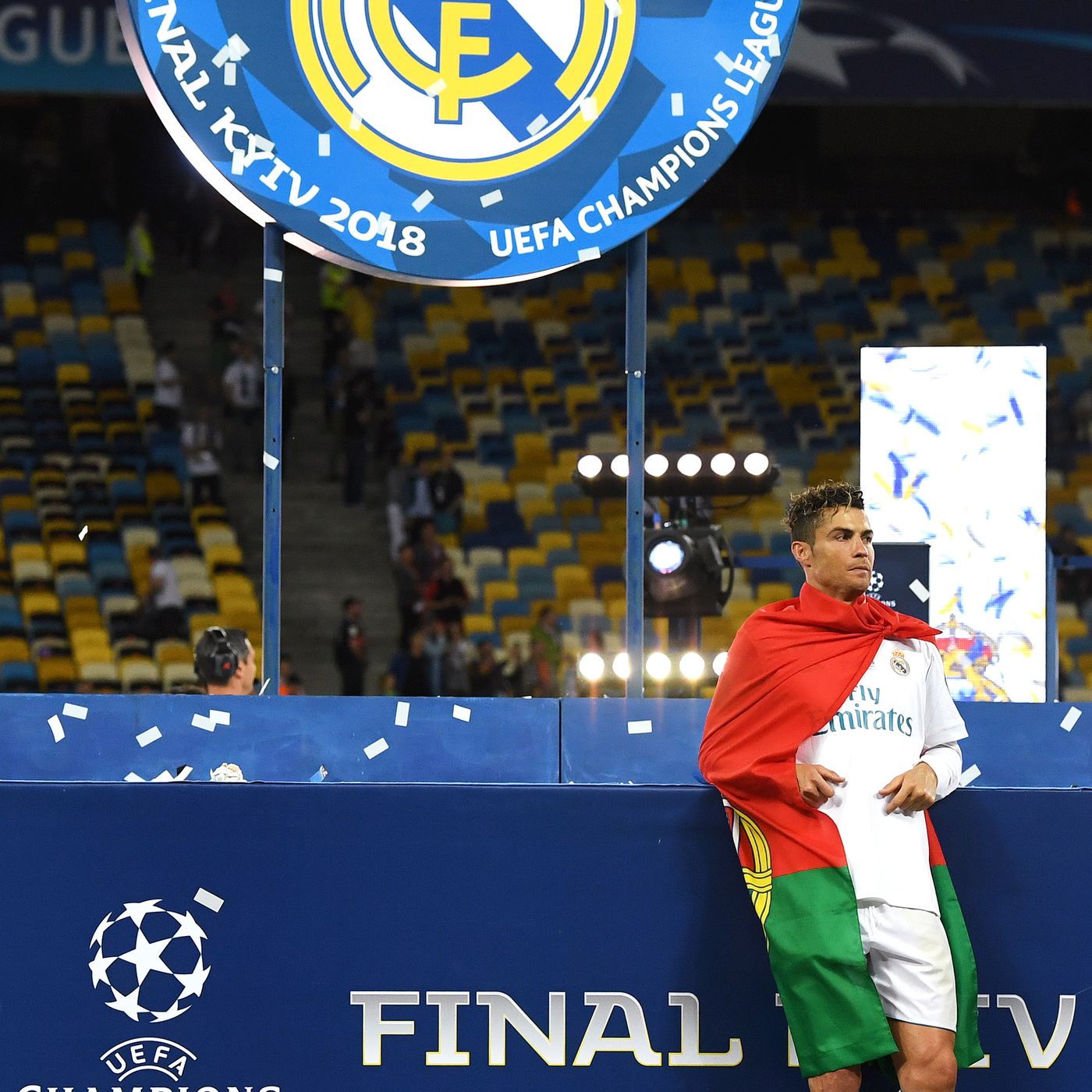 REAL MADRID ♥️ on Twitter: "¿The last dance de Cristiano Ronaldo en el Real Madrid? ? RT: NO ♥️MG: SÍ https://t.co/I7vXIFvNpW" / Twitter