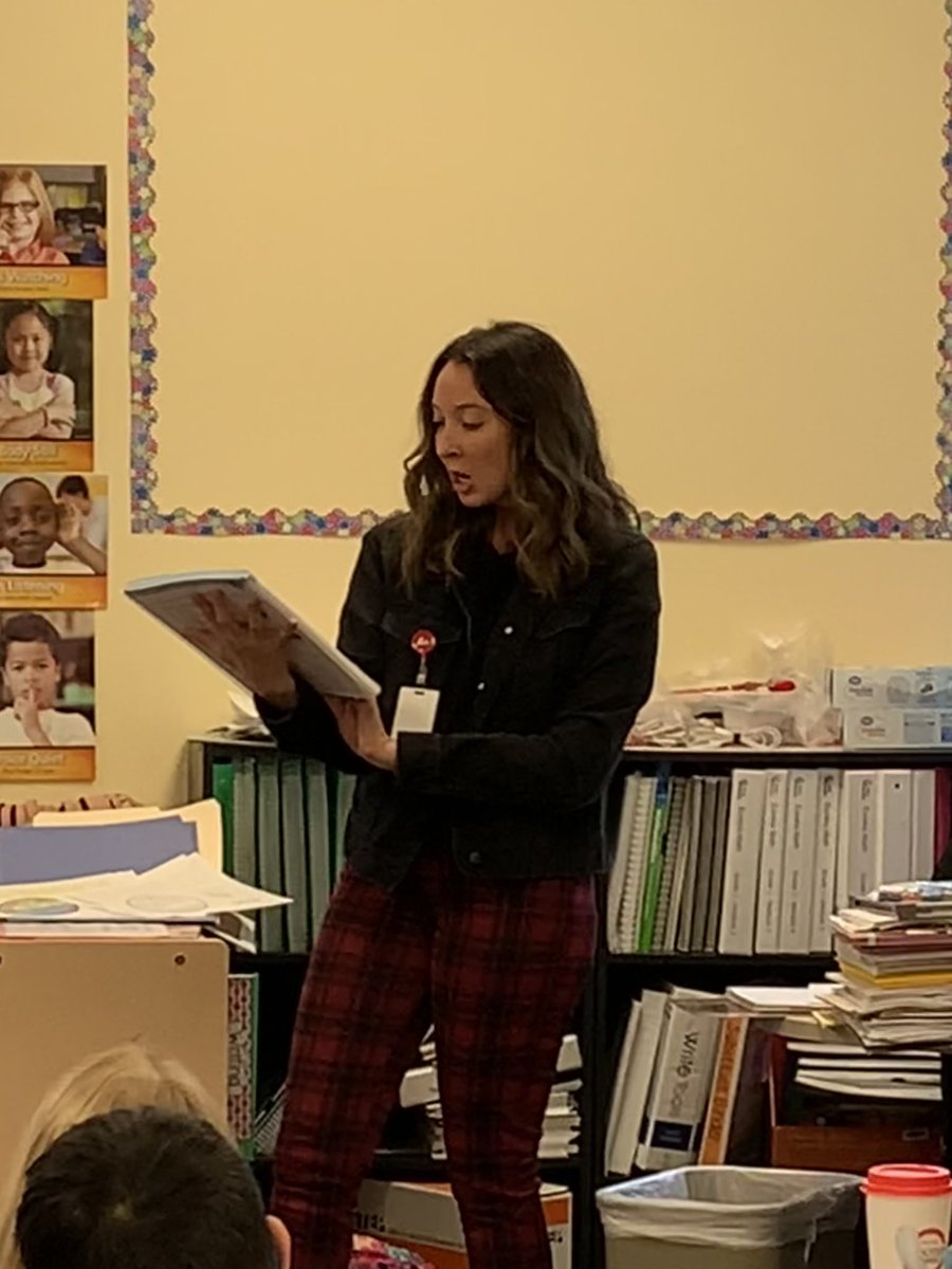 CScardinal's tweet photo. Shout out to @libbyinthelib and @jennifer_tygard for helping teach 1st Grade today. #opsmomentsthatmatter https://t.co/4AVugbHHW9