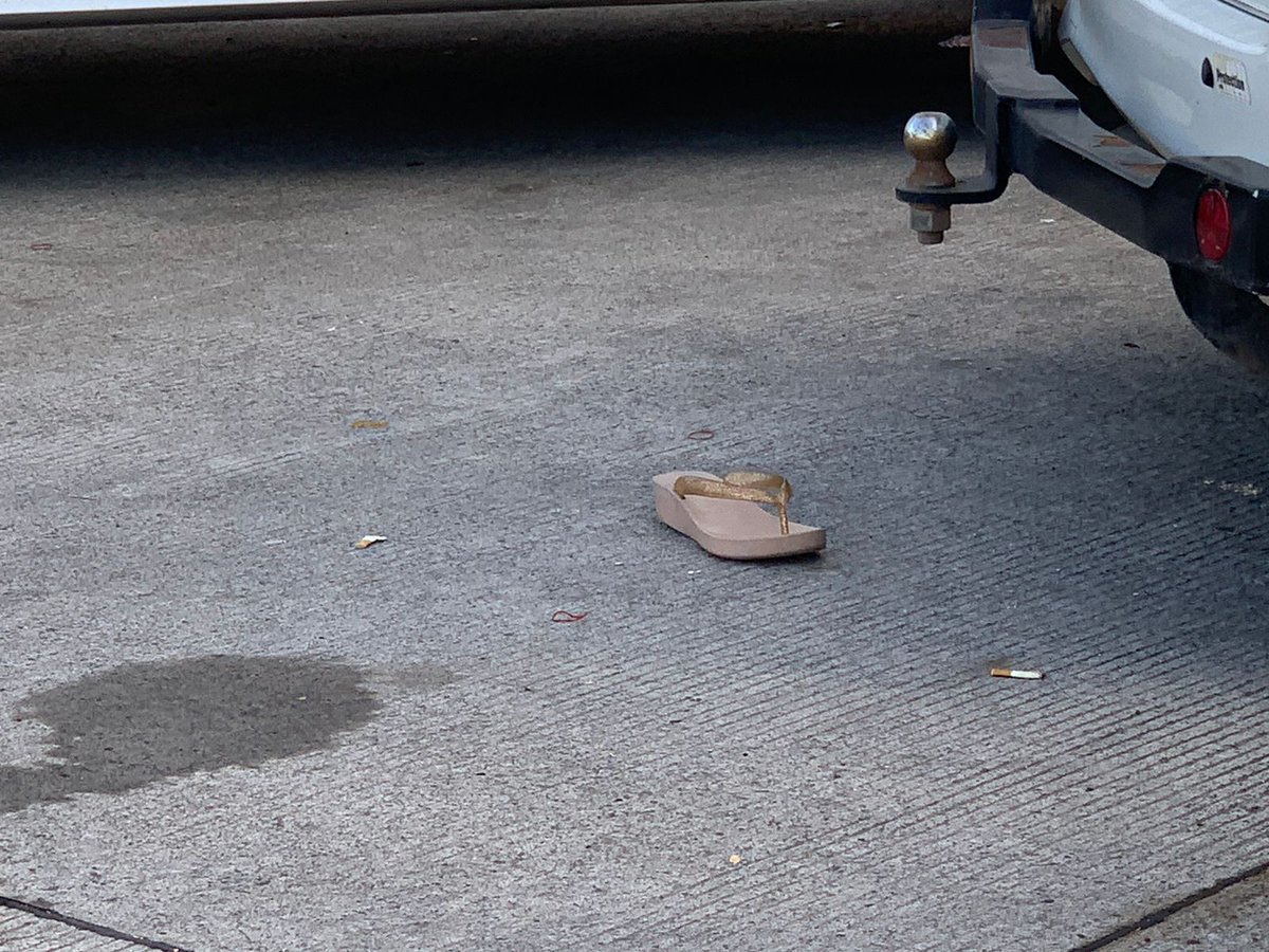 Dia yang kehilangan belahan jiwanya di Rest Area 251 Brebes.

#ceritamudik2022