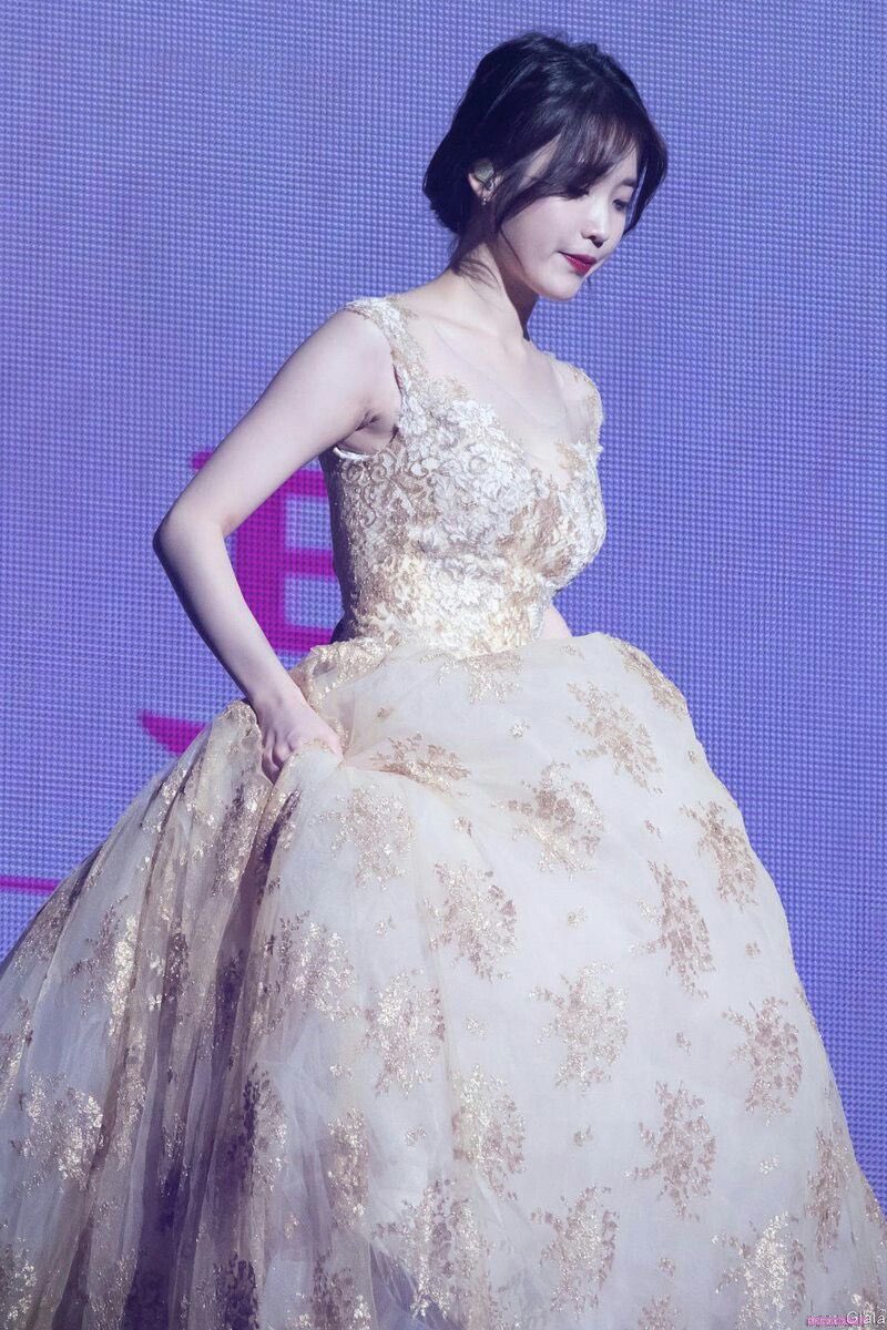 iuIooks's tweet photo. the met gala is nothing without her tbh https://t.co/aY51qzo4l6