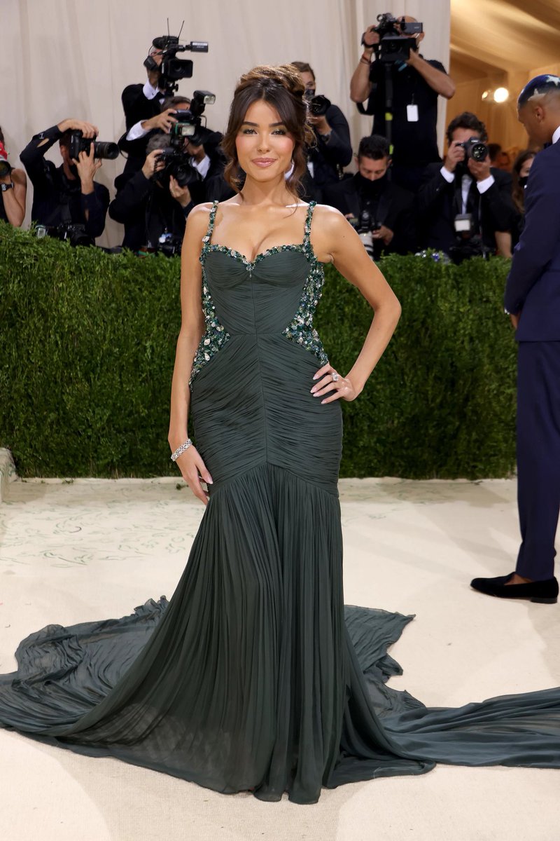 swtraindrops's tweet photo. still not over madison beer’s met gala outfit last year😇she’s so pretty https://t.co/nuIGhIopVs
