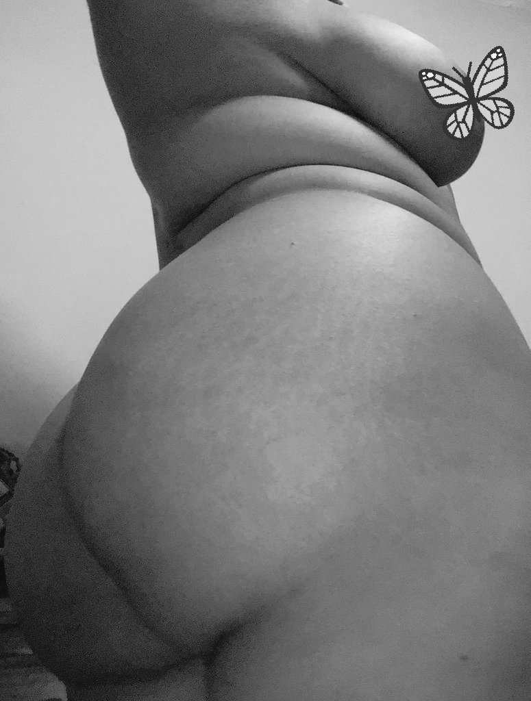 Onlyfans.com/peach-ass 🔥