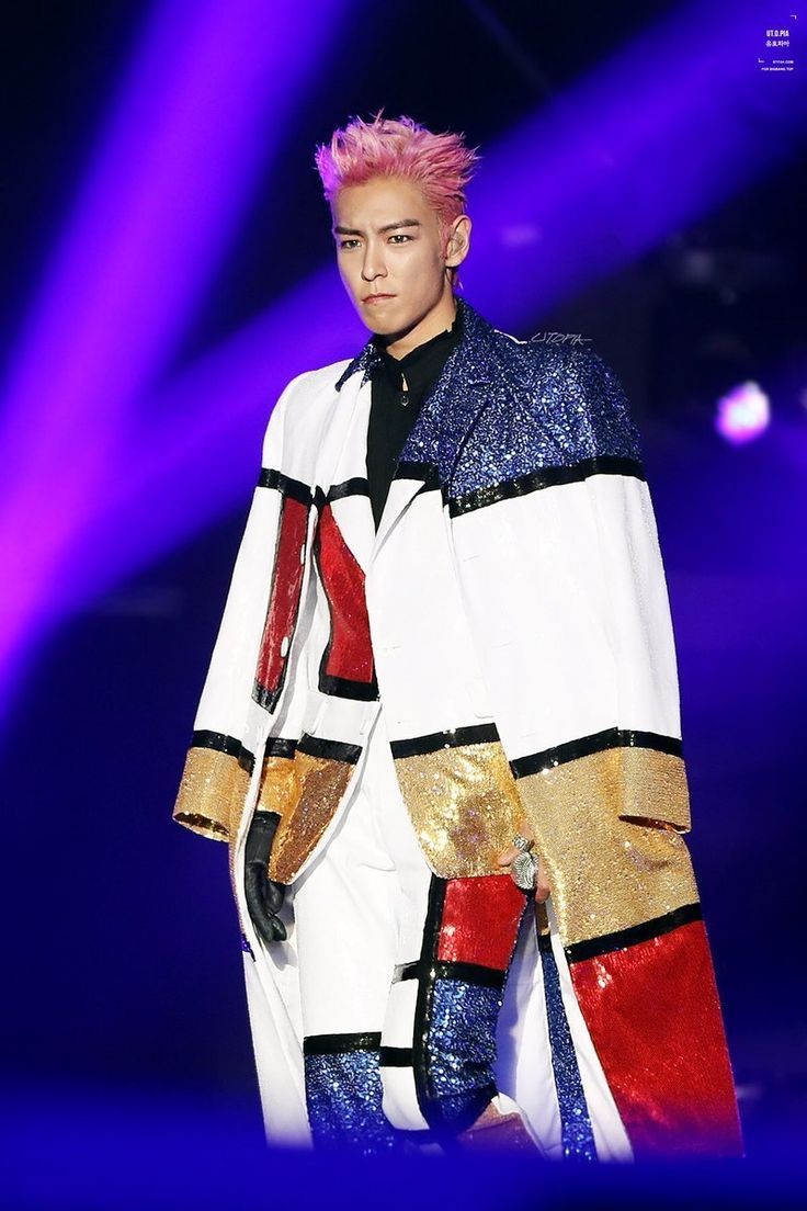 chel_seunghyun's tweet image. Who needs #MetGala when you are #ChoiSeungHyun? I mean 🤷‍♀️ #TOPISBACK ❤️‍🔥