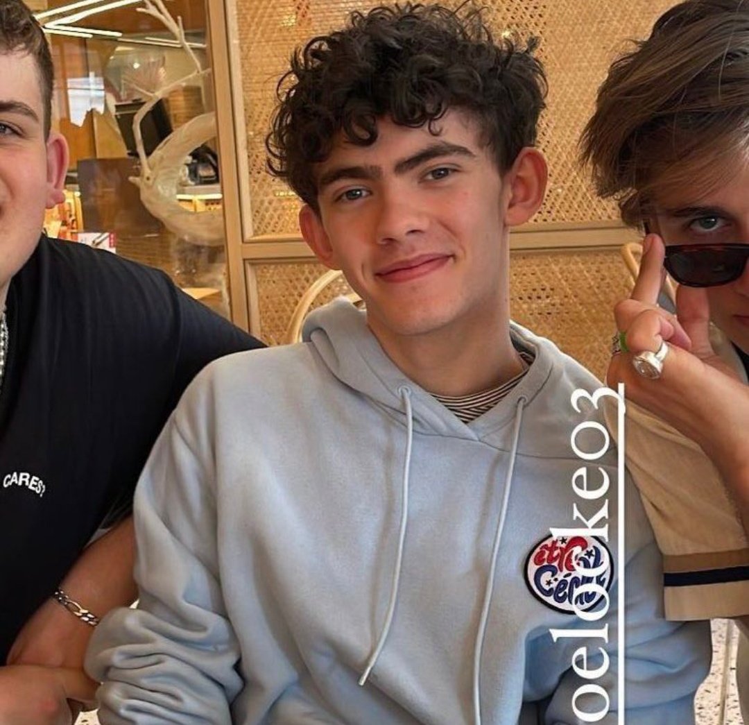 mqrwlls's tweet image. tweet de apreciación a joe locke&amp;lt;3