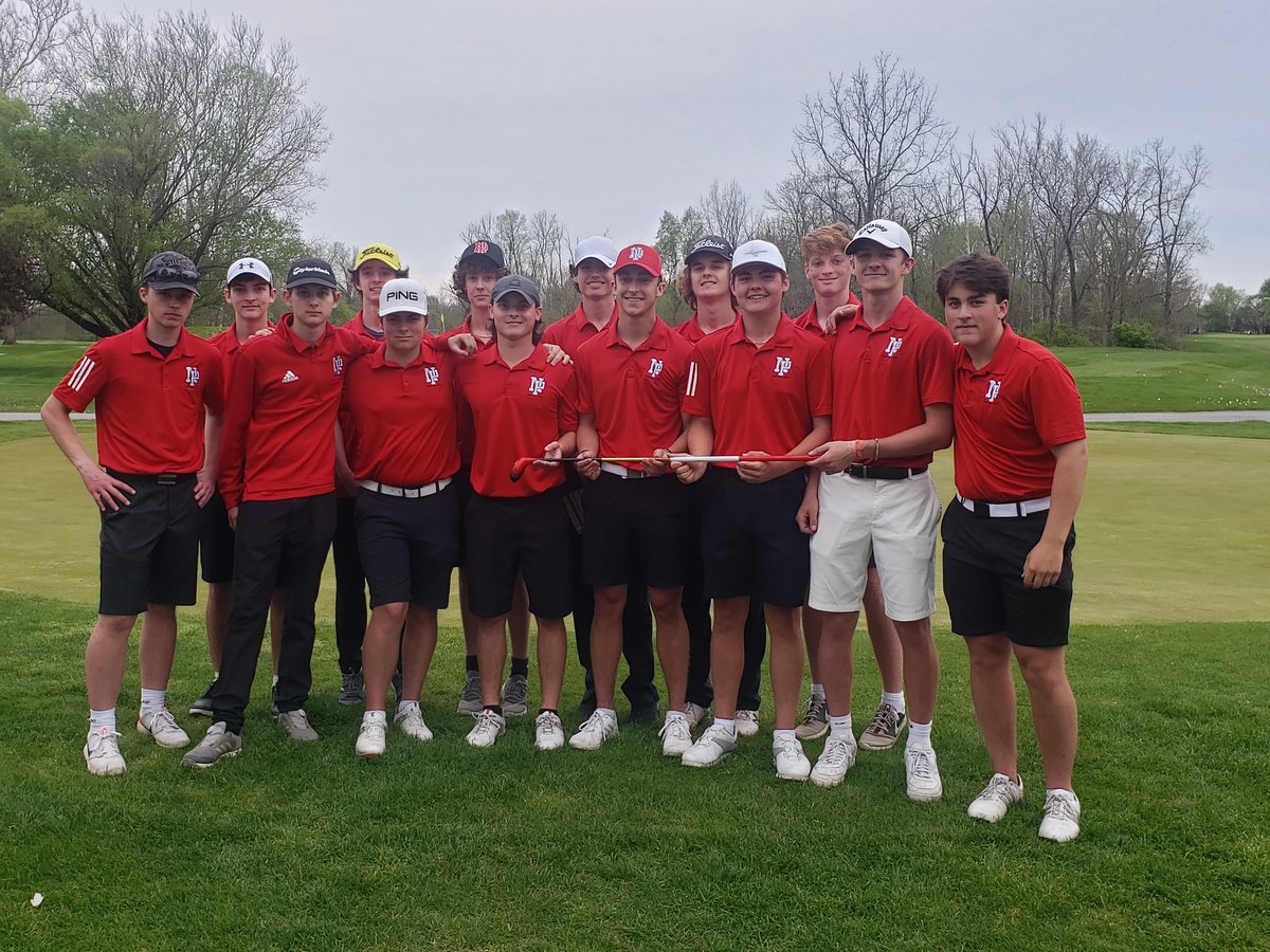 The boys played extremely well this eventing against a talented MV team! 157 to 162. Retained the new traveling Persimmon Wood! Braeden Baker match 🏅 with a 36! Work still to be done, County Tourney Wednesday!