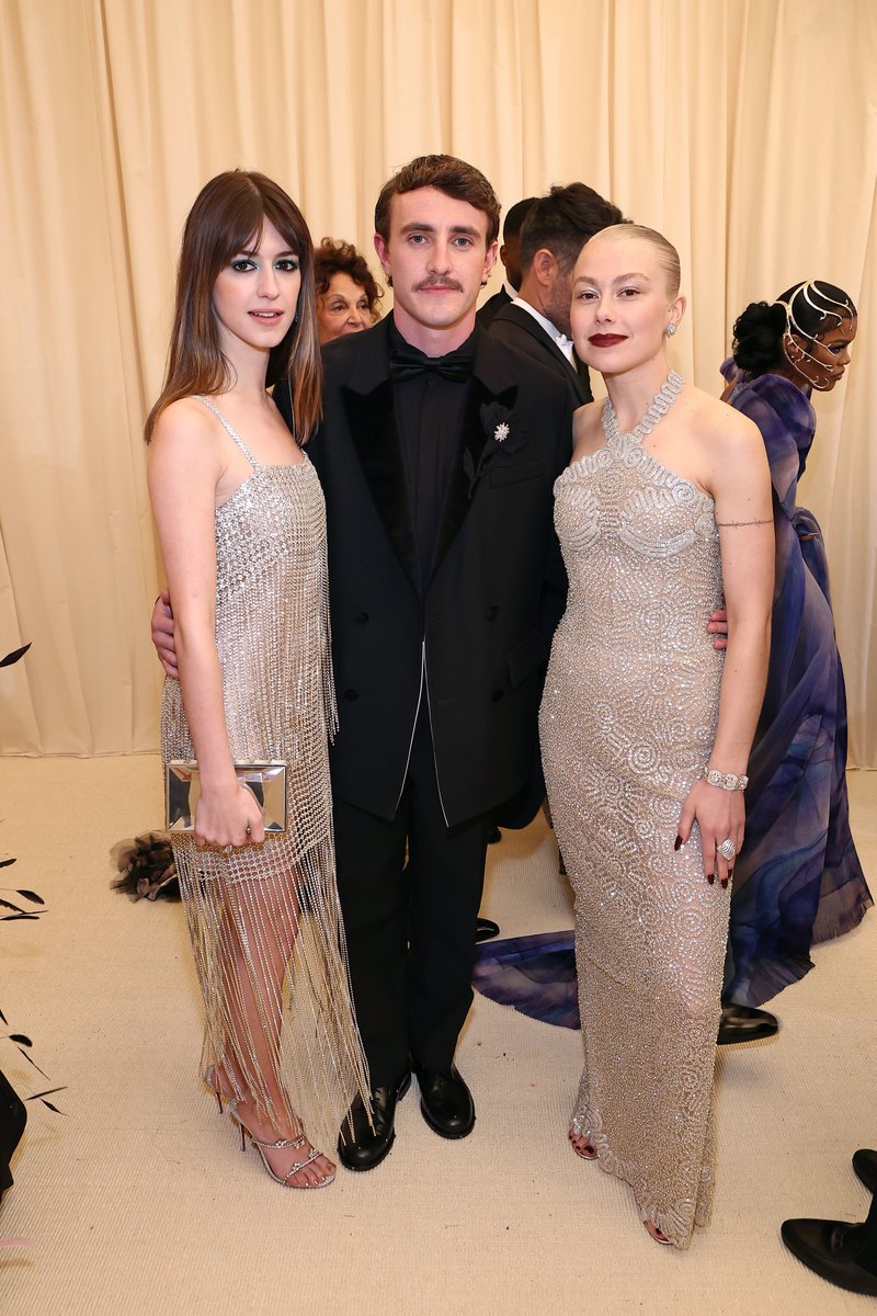 BritishVogue's tweet photo. Daisy Edgar-Jones, Paul Mescal and Phoebe Bridgers is the #MetGala group we want to be friends with: https://t.co/QpZKhjM0W0 https://t.co/pKkwXMGO7t