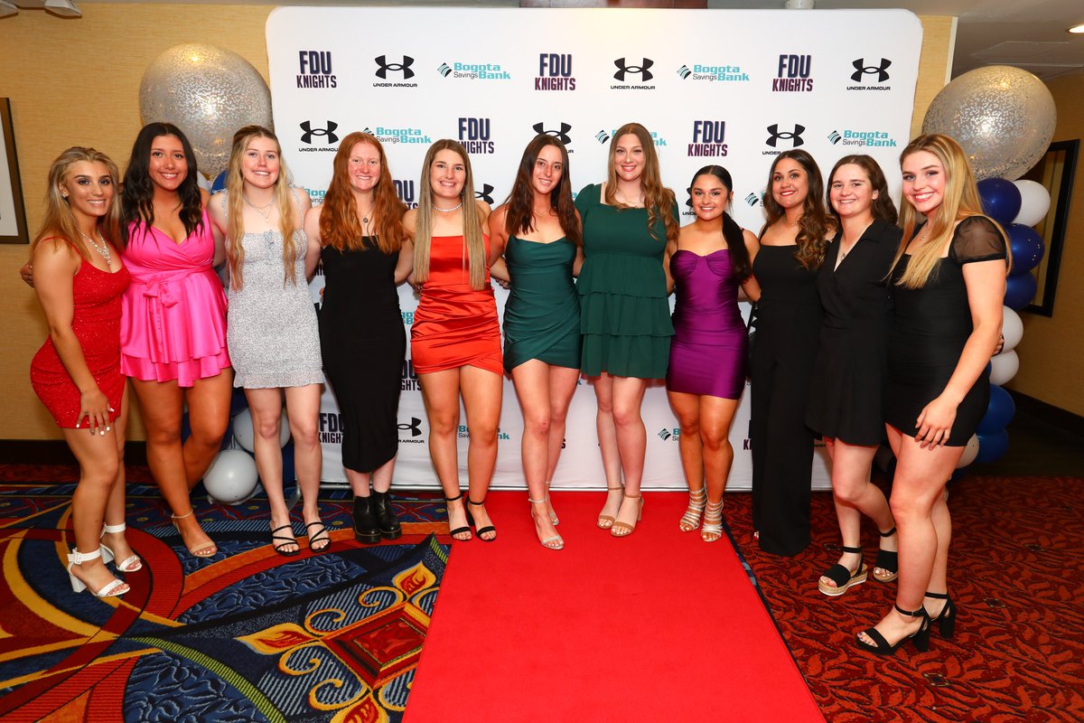 FDUKnightsSB's tweet photo. not in sweats or game pants 😮
#FDYS
📸 @LarryLevanti https://t.co/mh70TA8AMh