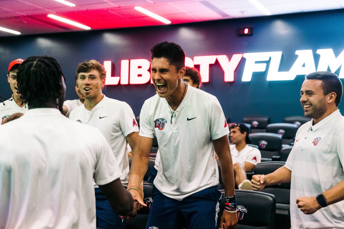 LibertyMTennis's tweet photo. Excited is an understatement😤 https://t.co/reDI5voM8Z