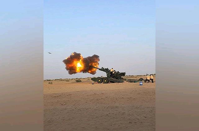 punjabkesari's tweet photo. DRDO ने पोखरण फायरिंग रेंज से किया एडवांस टोड आर्टिलरी गन सिस्टम का सफल परीक्षण, जानें इसकी खासियत
https://t.co/bGBx5BIfms
#DRDO #PokhranFiringRange #AdvancedTowedArtilleryGunSystem #SuccessfullyTested #ATAGS https://t.co/JBz275ceV4