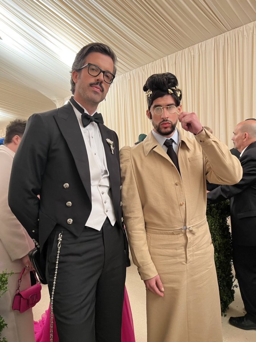 Soy_Actitud's tweet photo. ¡CÁLLENSE! BAD BUNNY BABYYYY

#MetGala #MetGala2022 https://t.co/w5JqATUWUE