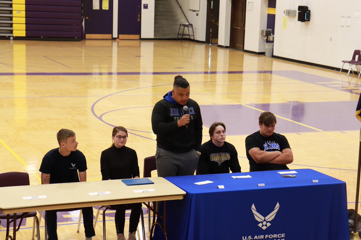 BellevueSchools's tweet photo. Bellevue West hosted its 1st annual military signing day April 27th. These future military members had the honor of sharing about themselves, the military branch they are joining, their report date, potential career field,  &amp; their thank you’s. Congratulations and Thank You! https://t.co/YtfDgFtulD