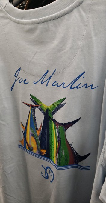 At first I thought this shirt caught me lacking 🤣 https://t.co/4lO3R5YsnC